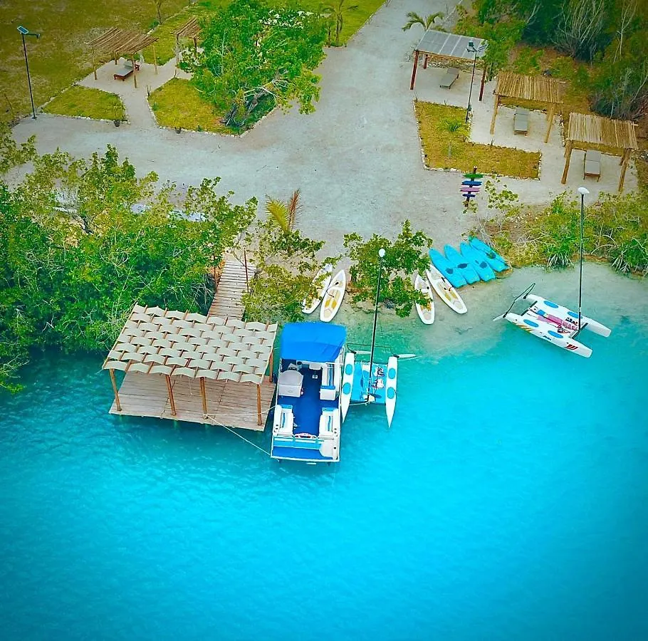 ホテルBeach Club Mia Xulha-Bacalar チェトゥマル キャンプ場