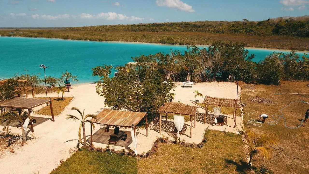 キャンプ場 ホテルBeach Club Mia Xulha-Bacalar チェトゥマル